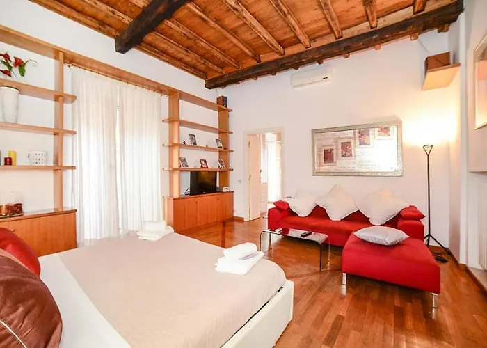 Pantheon 2 - Large In The Hearth Of A 公寓 *