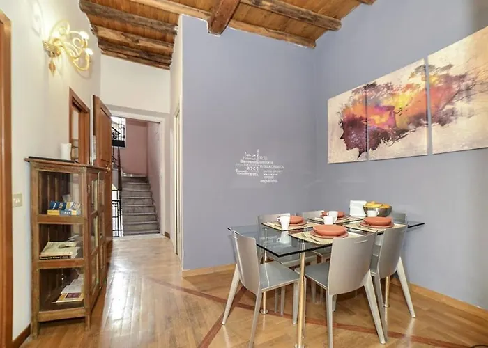 Pantheon 2 - Large In The Hearth Of A 罗马