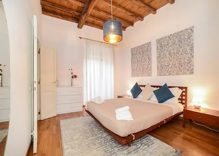 Pantheon 2 - Large In The Hearth Of A 公寓 *