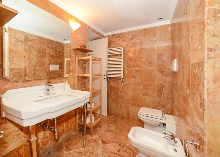 Pantheon 2 - Large In The Hearth Of A *